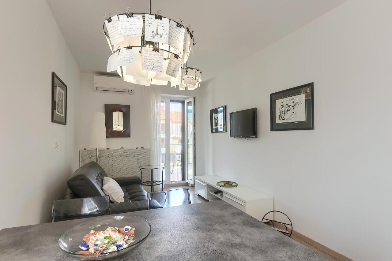 Apartments Palm View Ровинь Экстерьер фото