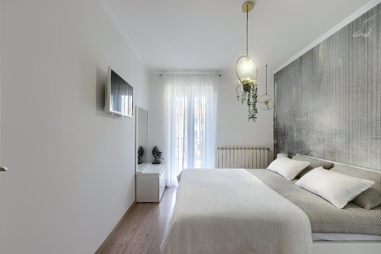Apartments Palm View Ровинь Экстерьер фото