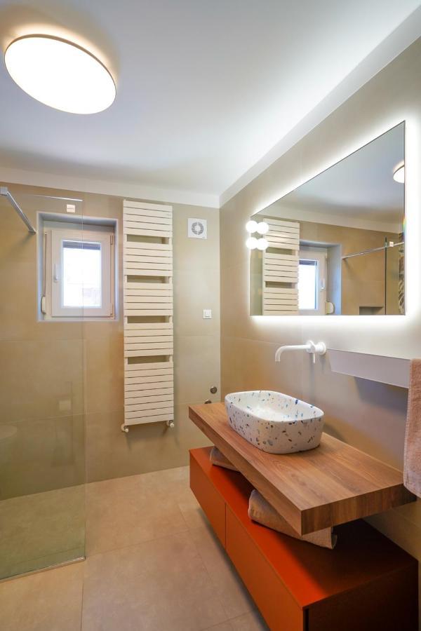 Apartments Palm View Ровинь Экстерьер фото