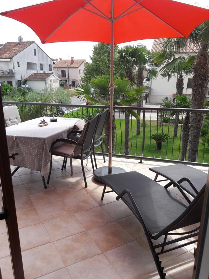 Apartments Palm View Ровинь Экстерьер фото